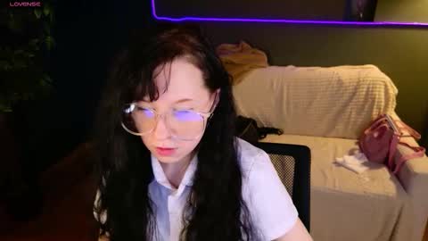 Luna online show from 27, 2, 2026