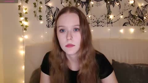 Snapshot of mandymilson chatting on 18, 12, 2025 Mandy online show from 18, 12, 2025