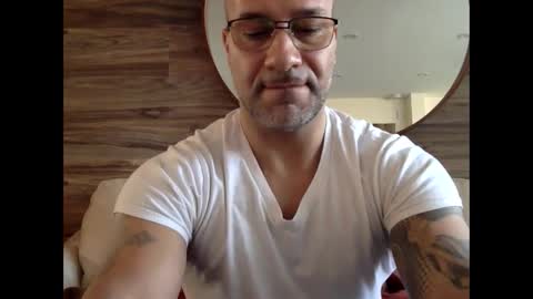 Snapshot of manny77977 chatting on 17, 1, 2025 david 77977 online show from 17, 1, 2025