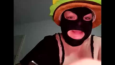 Snapshot of mantagirl chatting on 23, 11, 2025 mantagirl online show from 23, 11, 2025