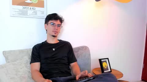 Snapshot of manu_ferx chatting on 19, 3, 2026 manu online show from 19, 3, 2026