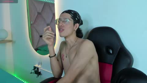 Snapshot of manu_vera8 chatting on 4, 3, 2025 Manuel online show from 4, 3, 2025