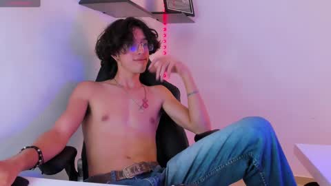 Snapshot of manu_vera8 chatting on 4, 10, 2025 Manuel online show from 4, 10, 2025