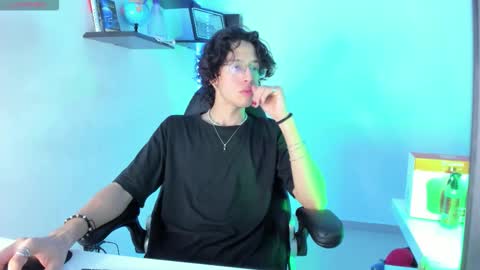 Snapshot of manu_vera8 chatting on 21, 10, 2025 Manuel online show from 21, 10, 2025