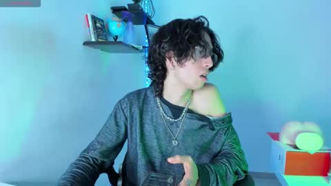 Snapshot of manu_vera8 chatting on 23, 10, 2025 Manuel online show from 23, 10, 2025