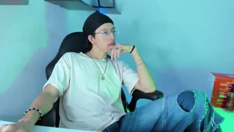 Snapshot of manu_vera8 chatting on 5, 11, 2025 Manuel online show from 5, 11, 2025