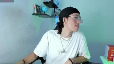 Snapshot of manu_vera8 chatting on 6, 11, 2025 Manuel online show from 6, 11, 2025