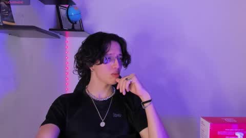 Snapshot of manu_vera8 chatting on 15, 11, 2025 Manuel online show from 15, 11, 2025