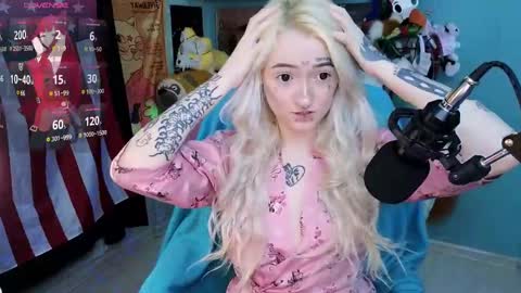 Manuela online show from 16, 2, 2025