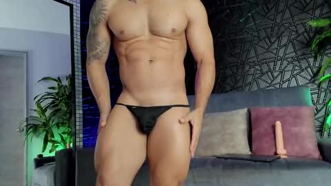 Snapshot of maofenix chatting on 12, 10, 2025 MAOFENIX online show from 12, 10, 2025