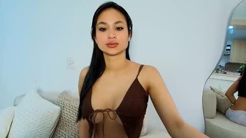 Snapshot of mara_daves chatting on 31, 10, 2025 Mara online show from 31, 10, 2025