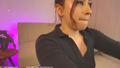 Snapshot of mara_santoro chatting on 5, 11, 2025 Mara Santoro online show from 5, 11, 2025