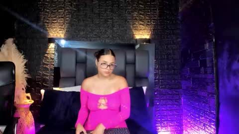Snapshot of maraa_rivera chatting on 11, 11, 2025 maraa_rivera online show from 11, 11, 2025