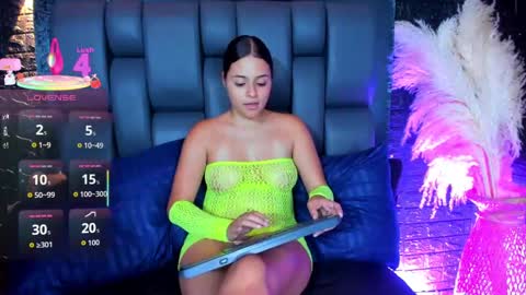 Snapshot of maraa_rivera chatting on 21, 11, 2025 maraa_rivera online show from 21, 11, 2025