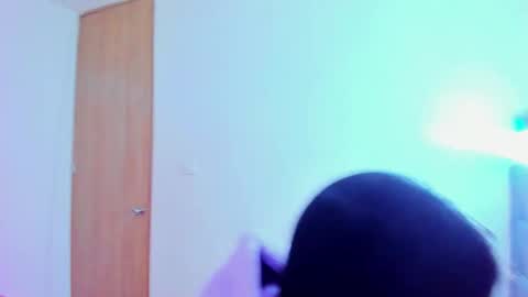 Mara hanson  online show from 2, 11, 2025