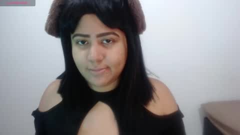 Mara Silk online show from 17, 9, 2025