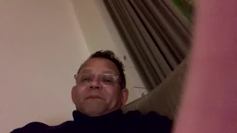 marc280384 online show from 2, 3, 2025