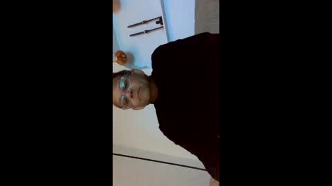 marc280384 online show from 3, 10, 2025