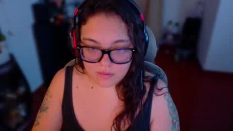 Snapshot of marcela2101s chatting on 1, 11, 2025 marcela2101s online show from 1, 11, 2025