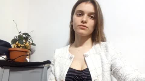 Snapshot of marcelabodi chatting on 16, 12, 2025 marcelabodi online show from 16, 12, 2025