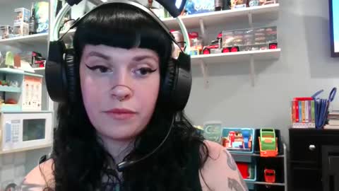 Snapshot of marcelinealtaria chatting on 28, 2, 2025 MarcelineAltaria online show from 28, 2, 2025