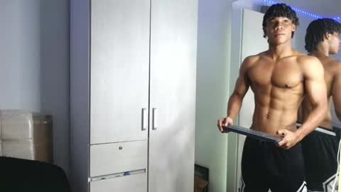 Snapshot of marcelo_dosantos77 chatting on 8, 10, 2025 MARCELO online show from 8, 10, 2025