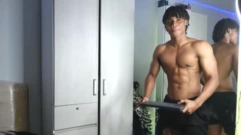 Snapshot of marcelo_dosantos77 chatting on 27, 10, 2025 MARCELO online show from 27, 10, 2025