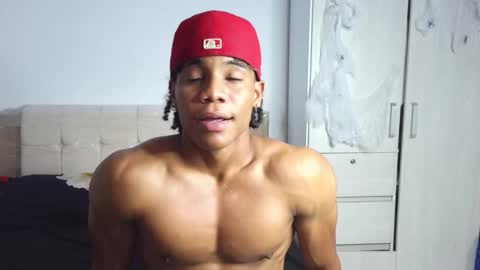 Snapshot of marcelo_dosantos77 chatting on 15, 11, 2025 MARCELO online show from 15, 11, 2025