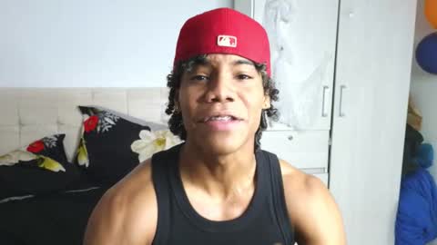 Snapshot of marcelo_dosantos77 chatting on 16, 11, 2025 MARCELO online show from 16, 11, 2025