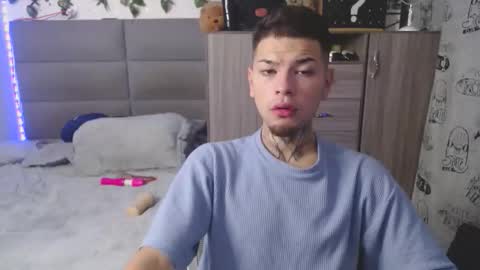 Snapshot of marcelo_m1lk chatting on 3, 11, 2025 marcelo_m1lk online show from 3, 11, 2025