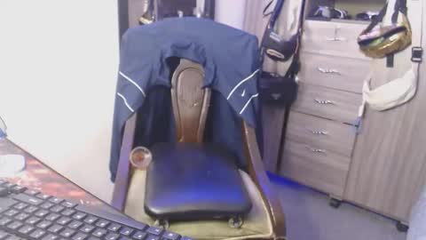 Snapshot of marcelo_m1lk chatting on 8, 11, 2025 marcelo_m1lk online show from 8, 11, 2025