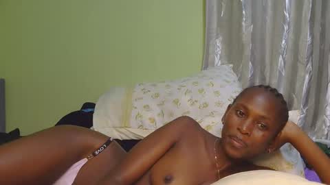 marclyne_cy online show from 11, 10, 2025