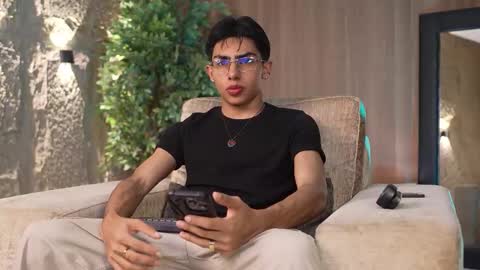 Marco and Ethan online show from 17, 12, 2025