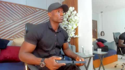 Snapshot of marcusblack_ chatting on 21, 10, 2025 Marcusssss online show from 21, 10, 2025