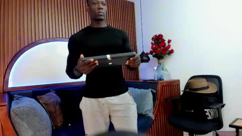 Snapshot of marcusblack_ chatting on 11, 11, 2025 Marcusssss online show from 11, 11, 2025