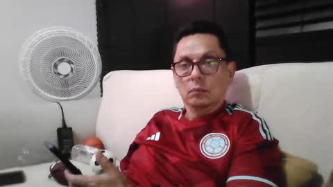 Snapshot of marcuskelvin chatting on 9, 10, 2025 Marcus online show from 9, 10, 2025