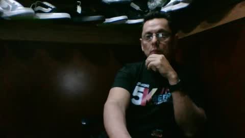 Snapshot of marcuskelvin chatting on 21, 10, 2025 Marcus online show from 21, 10, 2025