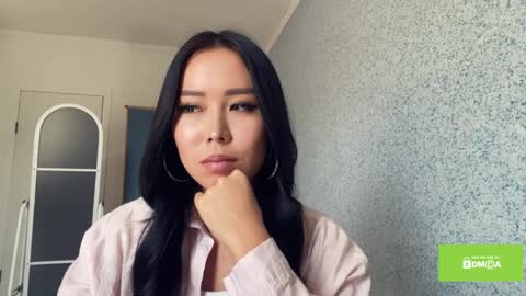 Snapshot of mardellabrev chatting on 6, 4, 2026 Lu online show from 6, 4, 2026