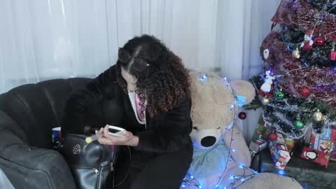 Snapshot of marfilastrom chatting on 4, 12, 2024 marfilastrom online show from 4, 12, 2024