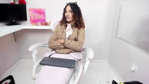 Snapshot of marfilastrom chatting on 15, 12, 2024 marfilastrom online show from 15, 12, 2024