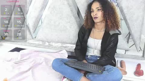 Snapshot of marfilastrom chatting on 17, 12, 2024 marfilastrom online show from 17, 12, 2024