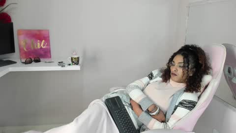 Snapshot of marfilastrom chatting on 9, 1, 2025 marfilastrom online show from 9, 1, 2025