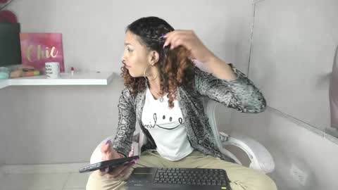 Snapshot of marfilastrom chatting on 8, 2, 2025 marfilastrom online show from 8, 2, 2025