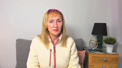 margaretmature online show from 25, 1, 2025