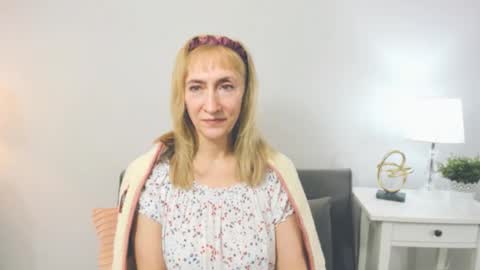 margaretmature online show from 15, 2, 2025