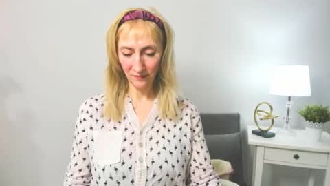 margaretmature online show from 20, 2, 2025