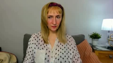 margaretmature online show from 25, 2, 2025