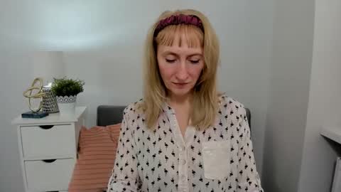 margaretmature online show from 9, 3, 2025
