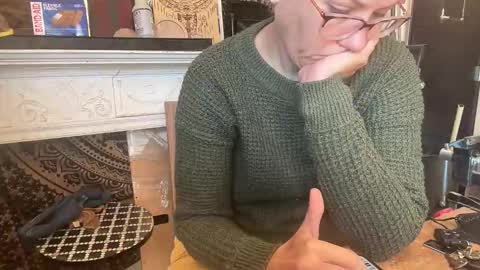 Snapshot of margolane chatting on 3, 11, 2025 Elle online show from 3, 11, 2025