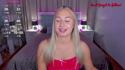 Snapshot of margosugar chatting on 7, 11, 2025 MargoSugar online show from 7, 11, 2025